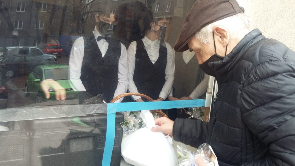 167480627_499575887709373_5917132944203537241_n 167480627_499575887709373_5917132944203537241_n