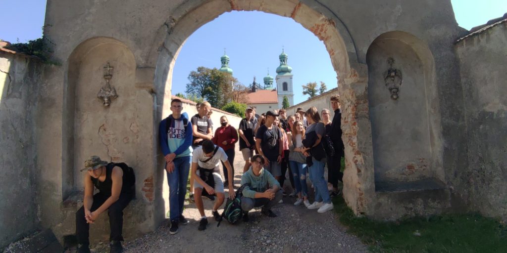 P_20210915_121558 (1) P_20210915_121558 (1)