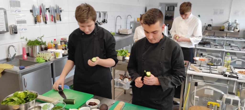 WhatsApp Image 2021-10-26 at 20.57.18 (2)