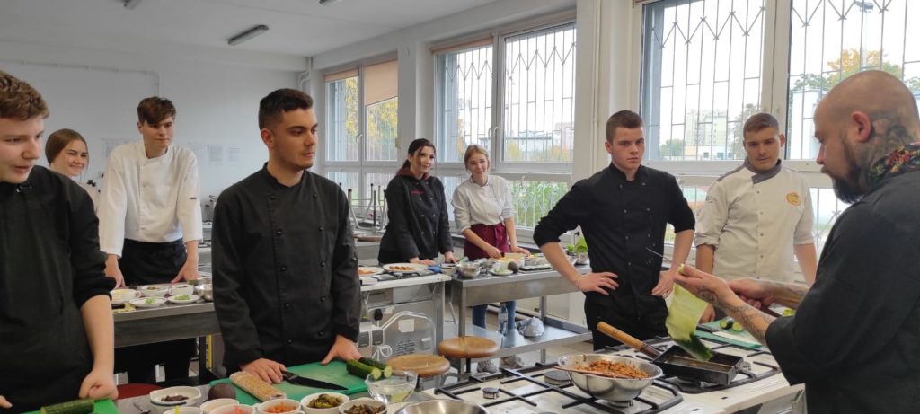 WhatsApp Image 2021-10-26 at 20.57.18 (4)