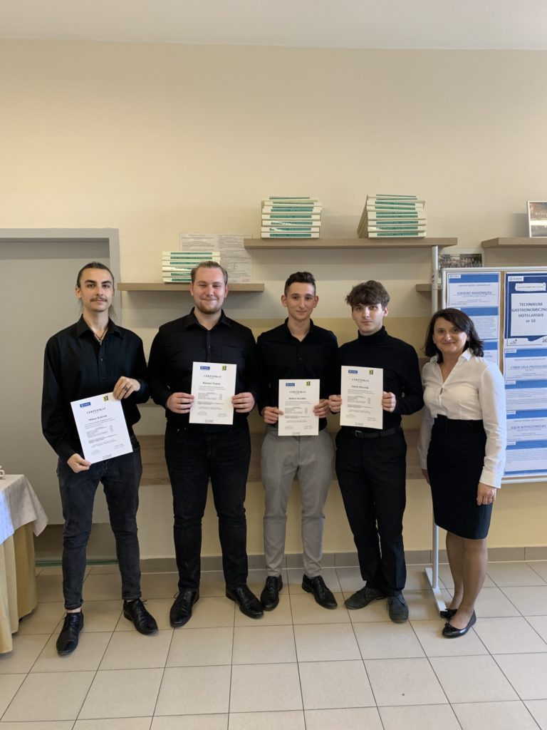 313317381_600873321801702_6295504502436859263_n