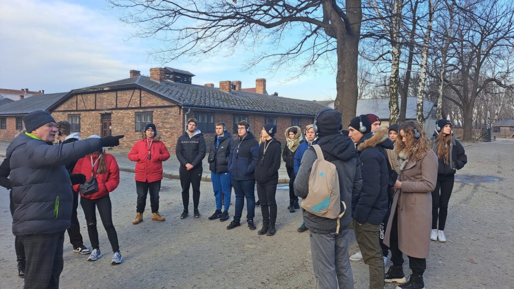 332218508_1342451382994916_1889741381485374514_n 332218508_1342451382994916_1889741381485374514_n