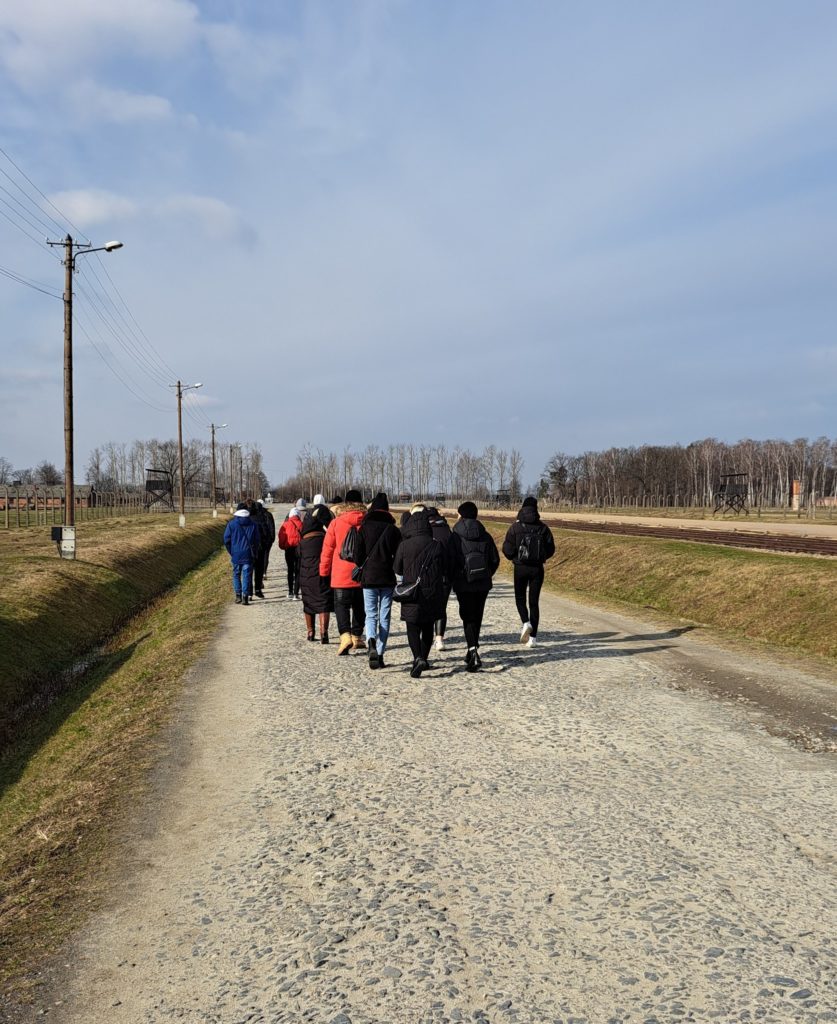 332316141_1261179887835425_667717155467740145_n 332316141_1261179887835425_667717155467740145_n