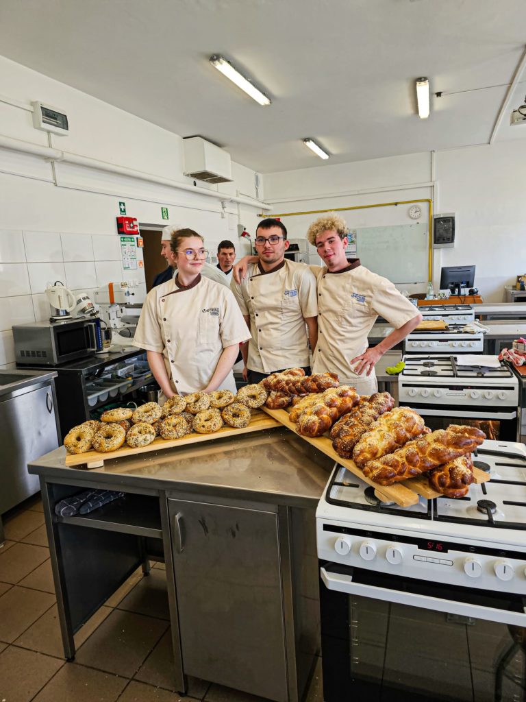 336866588_598078478620766_7809682226766407276_n