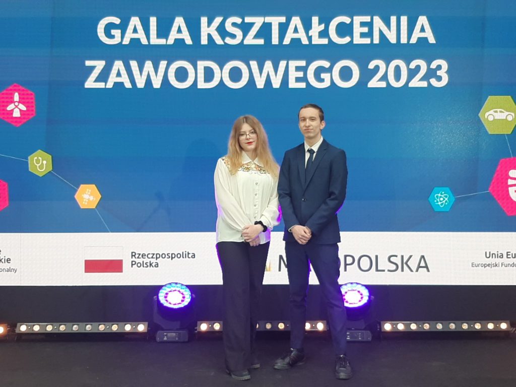 339167522_1255346522058018_2189508556917783793_n