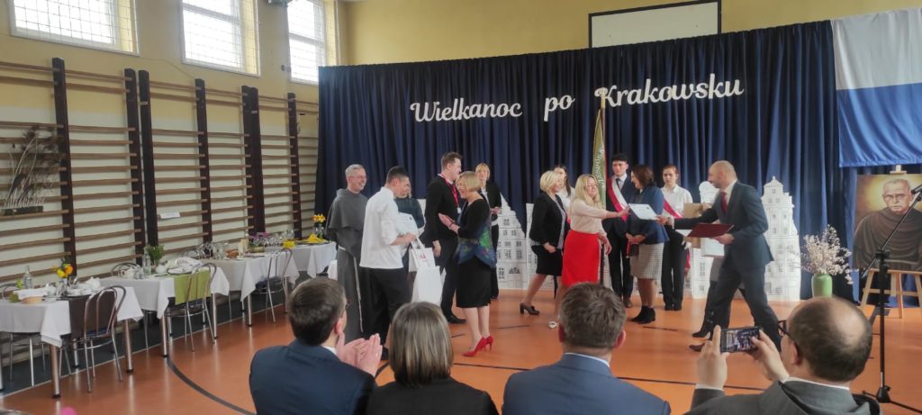 339263111_603064398123909_1613841501812315838_n