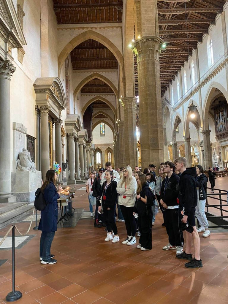 342221050_1175863459761139_3132321473106450065_n