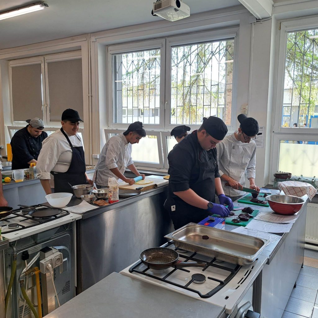 345283685_989749279039811_562956753130466594_n